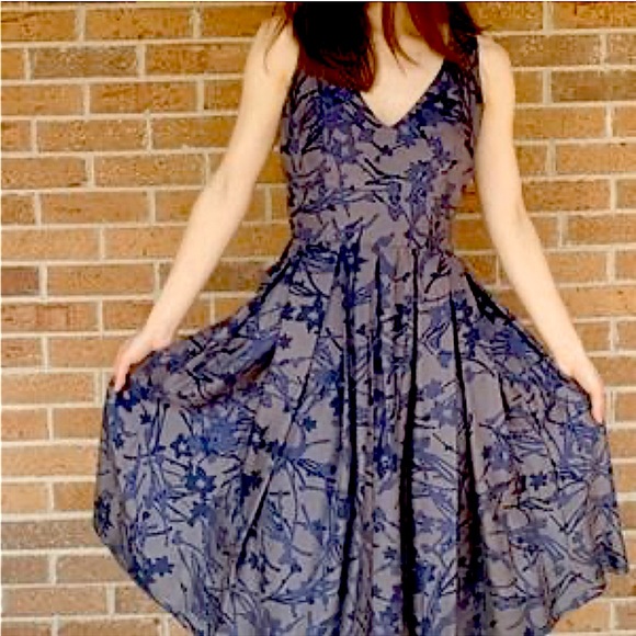 MARTIN + OSA 100% Silk Floral Dress - Picture 1 of 10